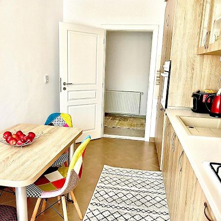 Sisi Apartman Szucsáva Kültér fotó